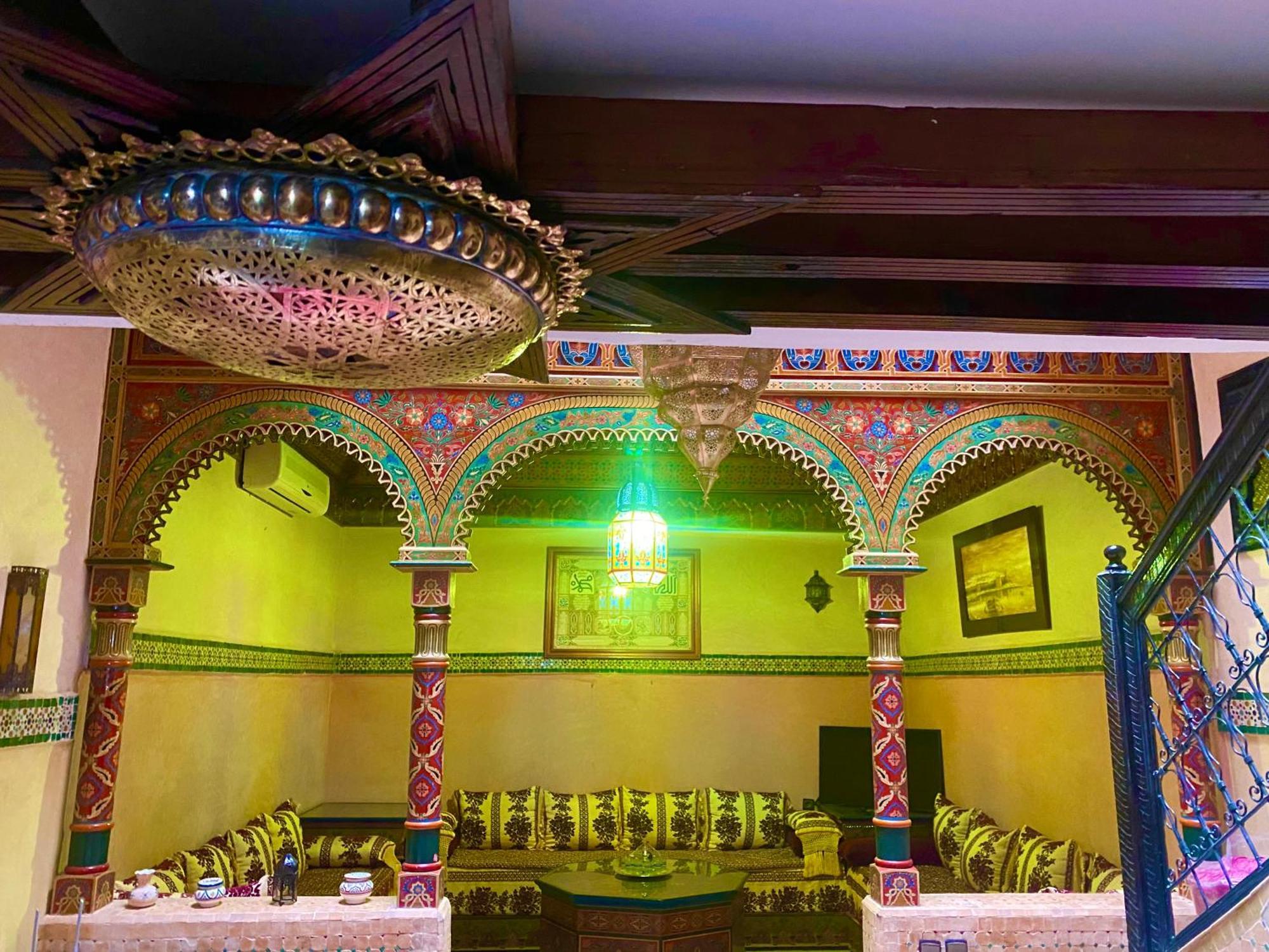 Riad Nezha Avec Jacuzzi Et 3 Piscines Au Coeur De Marrakesch Exterior foto